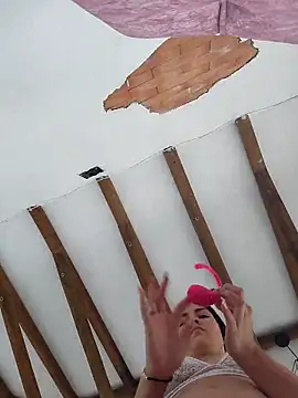 Olivia 18year old online show from 16, 10, 2025