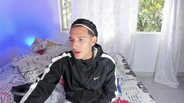 Hayden Boy  online show from 18, 10, 2025