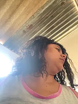 Snapshot of Techi0525 chatting on 11, 11, 2025 Techi0525 online show from 11, 11, 2025