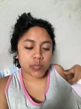 Snapshot of Techi0525 chatting on 12, 11, 2025 Techi0525 online show from 12, 11, 2025