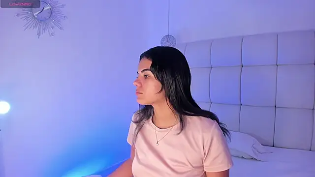 Emili  Jackson online show from 23, 11, 2025