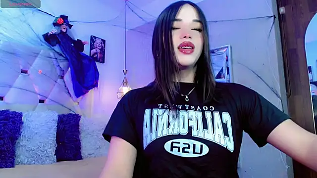 Snapshot of Daniela_Embeer_ chatting on 27, 10, 2025 Daniela Embeer online show from 27, 10, 2025