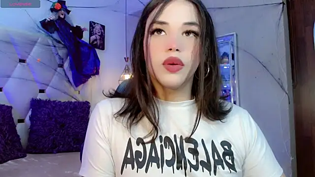 Snapshot of Daniela_Embeer_ chatting on 29, 10, 2025 Daniela Embeer online show from 29, 10, 2025