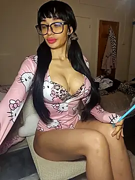 Snapshot of LucyMiax chatting on 14, 12, 2025 LucyMiax online show from 14, 12, 2025