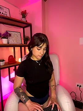 Grace Velle online show from 6, 11, 2025