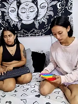 abby n emily online show from 7, 4, 2026