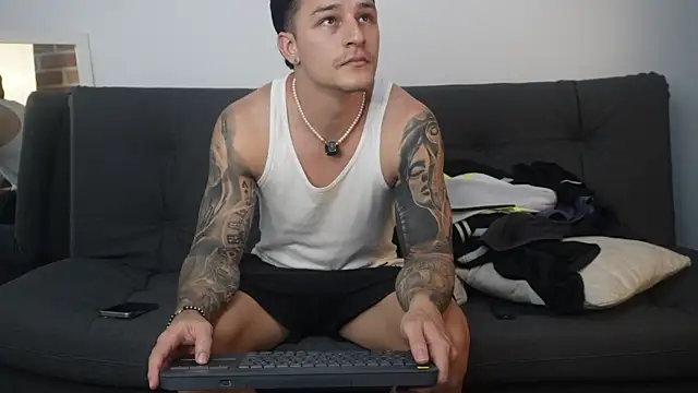 Snapshot of Dominick_walker chatting on 14, 1, 2026 Dominick walker online show from 14, 1, 2026