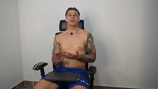 Snapshot of Dominick_walker chatting on 17, 3, 2026 Dominick walker online show from 17, 3, 2026