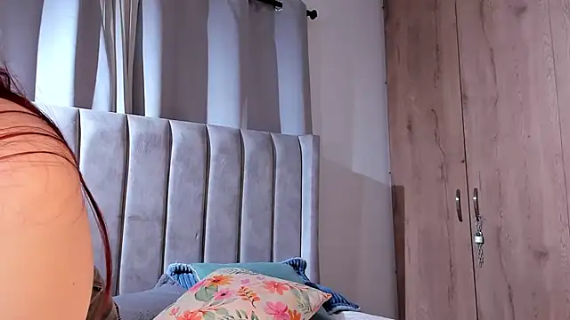 Snapshot of AmberPixie_ chatting on 15, 11, 2025 AmberPixie online show from 15, 11, 2025