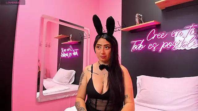 JuliethCruz  online show from 31, 10, 2025