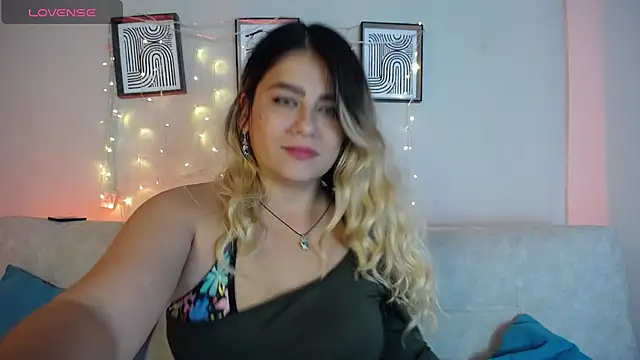 Sweet Bella Valery online show from 24, 4, 2026