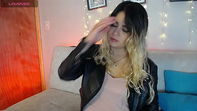 Sweet Bella Valery online show from 27, 4, 2026