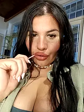 Sexylips200 online show from 21, 11, 2025