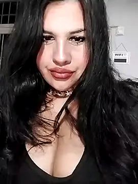 Sexylips200 online show from 2, 12, 2025