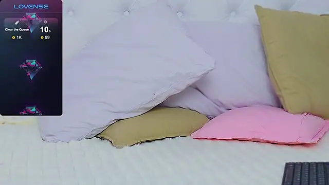 AriannaSins online show from 9, 1, 2025