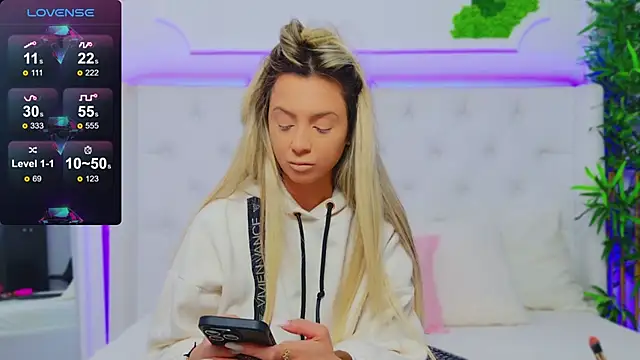 AriannaSins online show from 3, 2, 2025