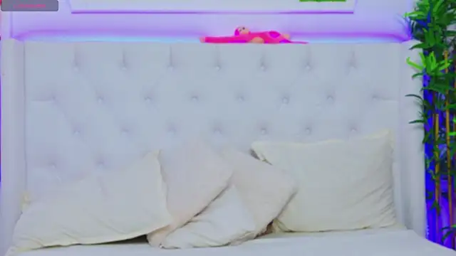 AriannaSins online show from 25, 2, 2025