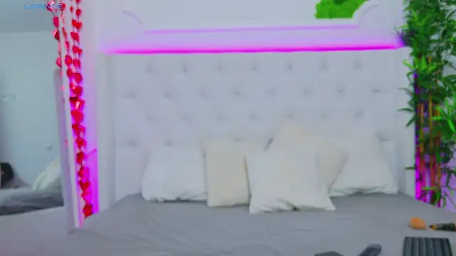 AriannaSins online show from 10, 3, 2025