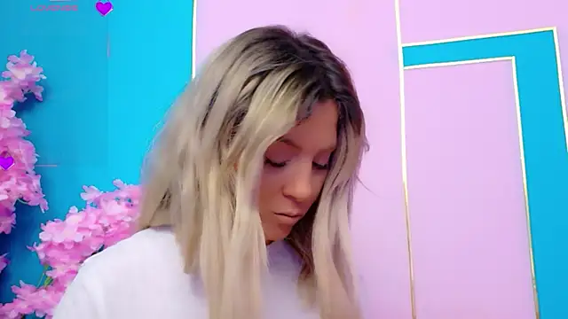 AriannaSins online show from 16, 7, 2026