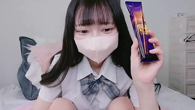 Snapshot of Mirai_oO16Oo chatting on 11, 11, 2025 Mirai oO16Oo online show from 11, 11, 2025