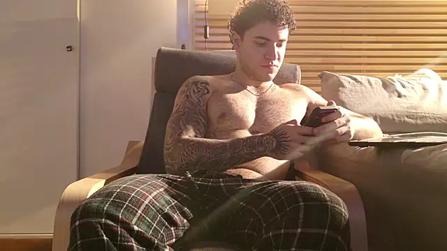 KevinWolf777 online show from 24, 4, 2026