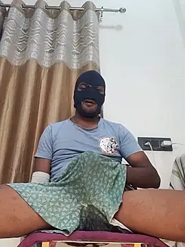 Snapshot of Mysterious_Prince chatting on 25, 11, 2025 Mysterious Prince online show from 25, 11, 2025