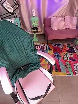 Snapshot of cold_blondie chatting on 11, 7, 2026 cold blondie online show from 11, 7, 2026