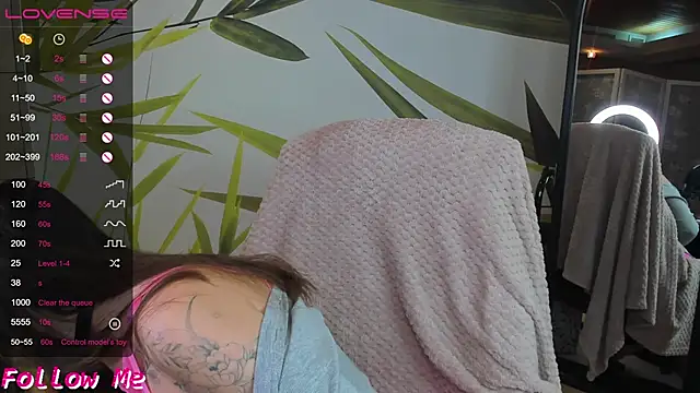 honeybuns lizzy online show from 14, 11, 2025