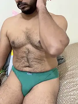 Handsome8677 online show from 19, 11, 2025