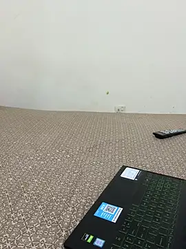 Handsome8677 online show from 24, 2, 2026