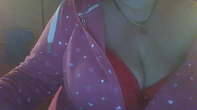 Snapshot of zaubermaeuschen66 chatting on 16, 1, 2026 zaubermaeuschen66 online show from 16, 1, 2026