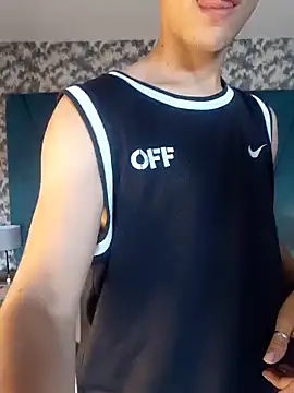 Aaron Eze online show from 19, 4, 2026