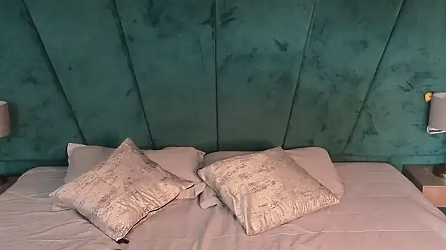 Aaron Eze online show from 23, 4, 2026