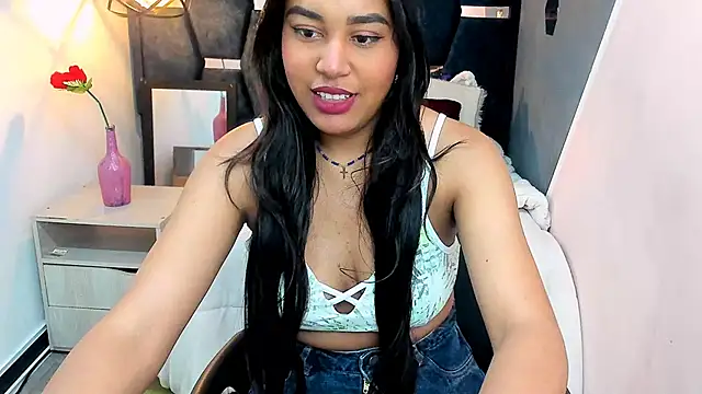 Rachel  Jonees online show from 26, 10, 2025