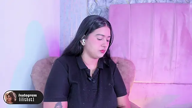 lilithst  online show from 9, 6, 2026