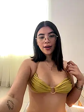 Julietalcl online show from 2, 12, 2025