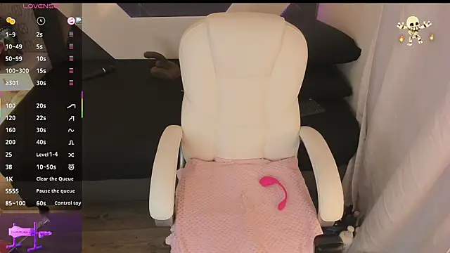 Snapshot of michelle_cutee_ chatting on 7, 11, 2025 michelle cutee online show from 7, 11, 2025