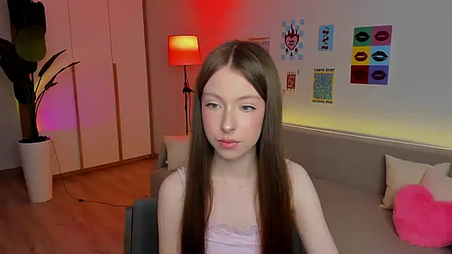 Yasmin Kass online show from 19, 6, 2026