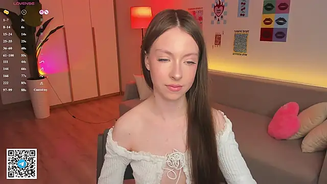 Yasmin Kass online show from 28, 6, 2026