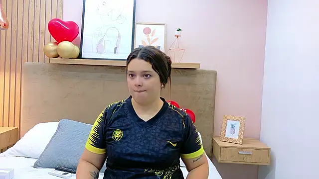 Tessa Stone online show from 27, 2, 2026