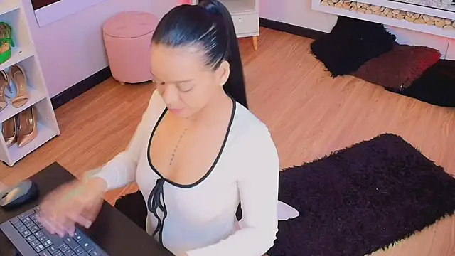 Miss koko  online show from 6, 7, 2026