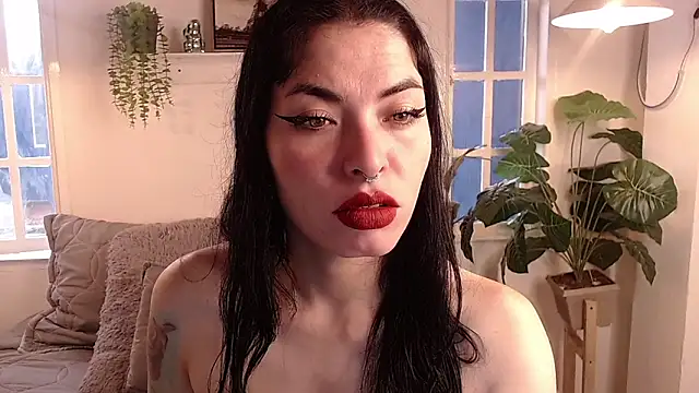 Snapshot of liafaith chatting on 8, 11, 2025 liafaith online show from 8, 11, 2025