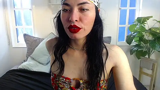 Snapshot of liafaith chatting on 21, 11, 2025 liafaith online show from 21, 11, 2025