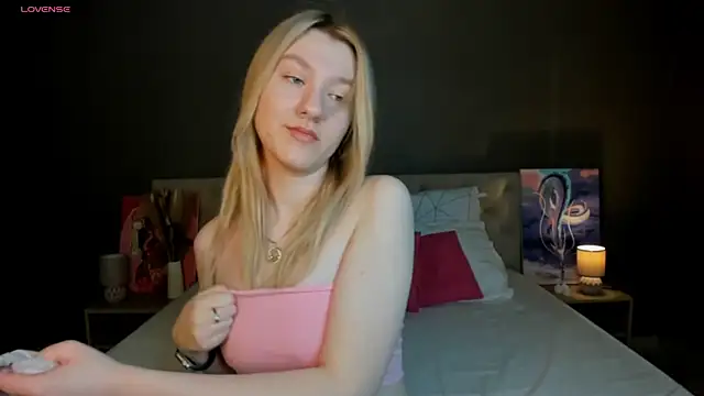 LinaRayy online show from 18, 10, 2025