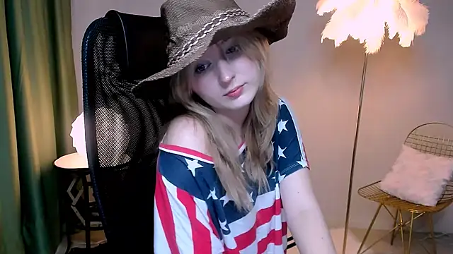 ScarlettScril online show from 21, 11, 2025