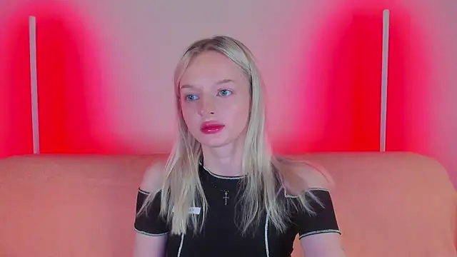 AlessaKiss online show from 17, 7, 2026