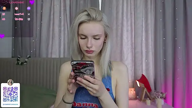 Snapshot of Sunshine_agata chatting on 1, 6, 2026 Sunshine agata online show from 1, 6, 2026