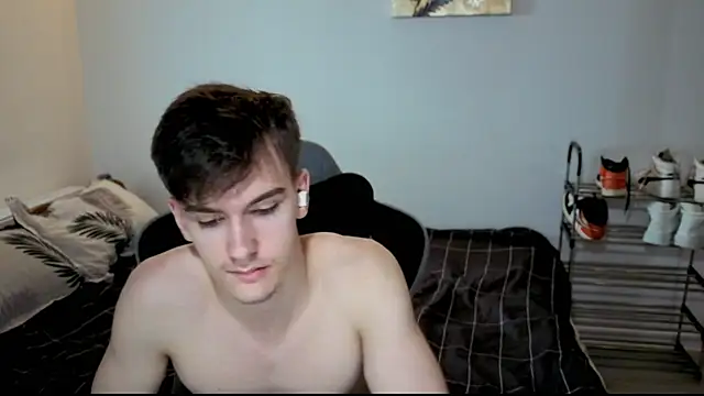 Snapshot of BradyFlint chatting on 18, 6, 2026 BradyFlint online show from 18, 6, 2026