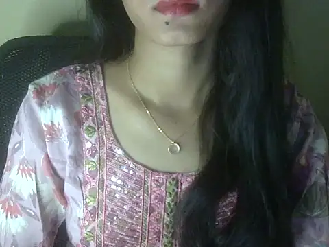 Snapshot of Shezi_N chatting on 16, 7, 2026 Shezi N online show from 16, 7, 2026