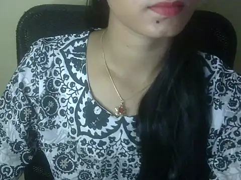 Snapshot of Shezi_N chatting on 21, 7, 2026 Shezi N online show from 21, 7, 2026